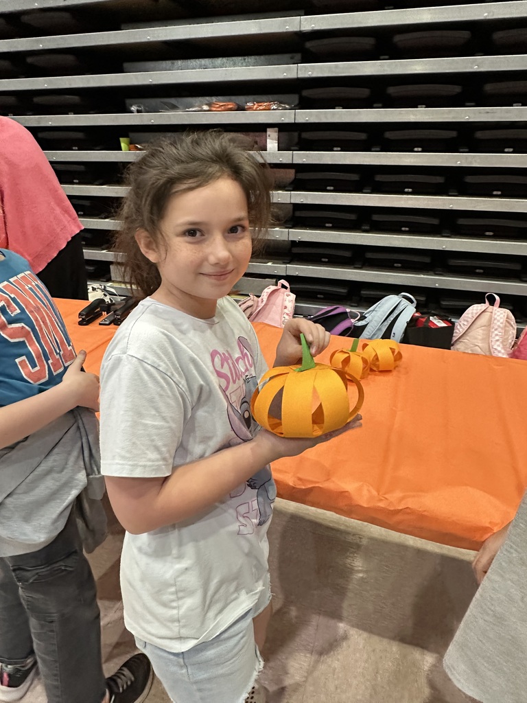 🎃 It’s the Great Pumpkin, Charlie Brown! 🍂✨  Our Bear Necessities students had an incredible theme day inspired by The Great Pumpkin, Charlie Brown! Students participated in hands-on learning across all content areas — literacy, science, math, and art! 📚🔬➕🎨  They carved pumpkins, created festive art, explored pumpkin math challenges, dissected pumpkins to study their parts, and even planted their own pumpkin seeds to grow pumpkins of their own! 🌱🎃  A special thank you to Peebles’ Farm Pumpkin Patch & Corn Maze in Augusta, Arkansas for their generous pumpkin donation that made this engaging learning day possible! 💛  #BearNecessities #WCCBears #TheGreatPumpkinCharlieBrown #HandsOnLearning #STEMinAction #ThankYouPeeblesFarm #FallFun #EngagedLearners