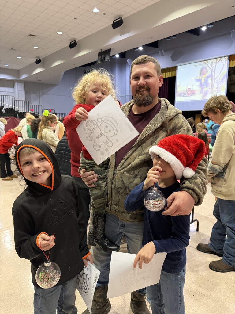 🎄❤️ Bear Necessities After-School Program | Parental Involvement Night ❤️🎄 We loved welcoming our Bear families for a special Parental Involvement Night filled with Christmas cheer, creativity, and connection! Families enjoyed creating Christmas ornaments together, listening to music, and sharing the love of reading and learning through engaging activities with parents and children learning side-by-side. Watching our students develop a love for learning while spending meaningful time with their families is what Bear Necessities is all about. Thank you to our amazing parents and students for making this night so special. 🐻🎄 #BearNecessities #FamilyEngagement #LoveOfLearning #ReadingTogether #LearningTogether #MakingMemories