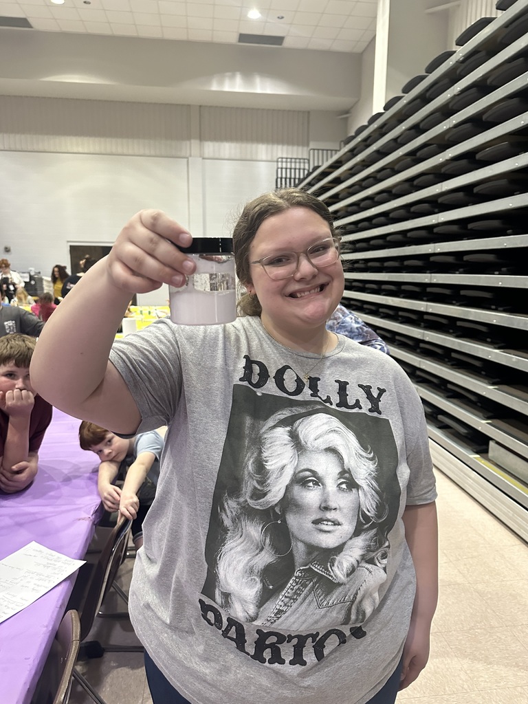 ❄️🐻 WCC Bear Necessities – Snow Exploration Theme Day! 🐻❄️ On January 29, our Bears enjoyed FIVE exciting rotations inspired by The Story of Snow: The Science of Winter’s Wonder ❄️ Literacy: Snowball sentence building, parts of speech sorting, and winter writing ➕ Math: Snowflake symmetry, geoboards, and snowman math 🧪 Science: “Snowstorm in a Jar” exploring winter weather and states of matter 🎨 Art: Snowflake salt paintings with glue, salt, and watercolor Hands-on, standards-aligned, and full of fun — even without real Arkansas snow! ❤️🖤 #WCCBears #BearNecessities #AfterSchoolAdventures #SnowExploration ❄️🐾