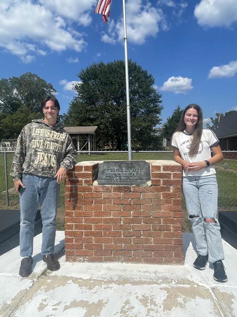 WHHS Yearbook committee students worked with the Camden artist for this year's yearbook.