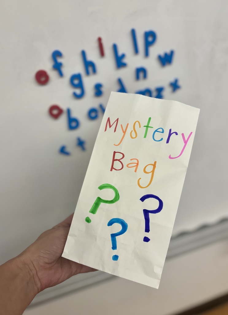 Mystery Bag game in Kindergarten