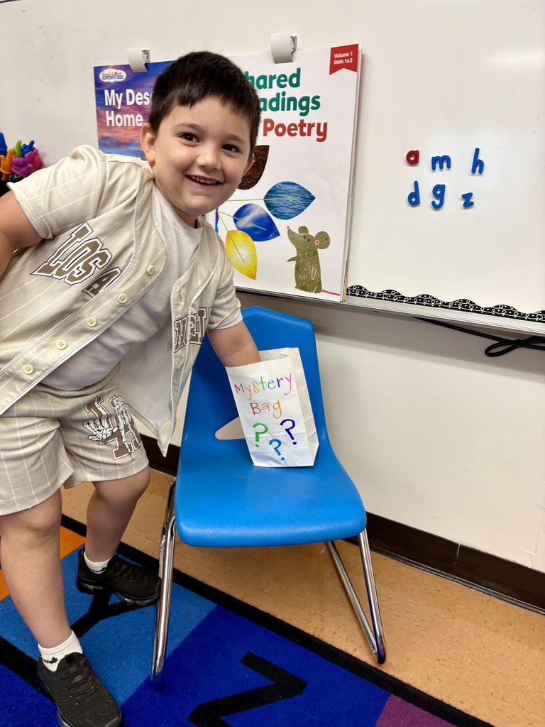 Mystery Bag game in Kindergarten
