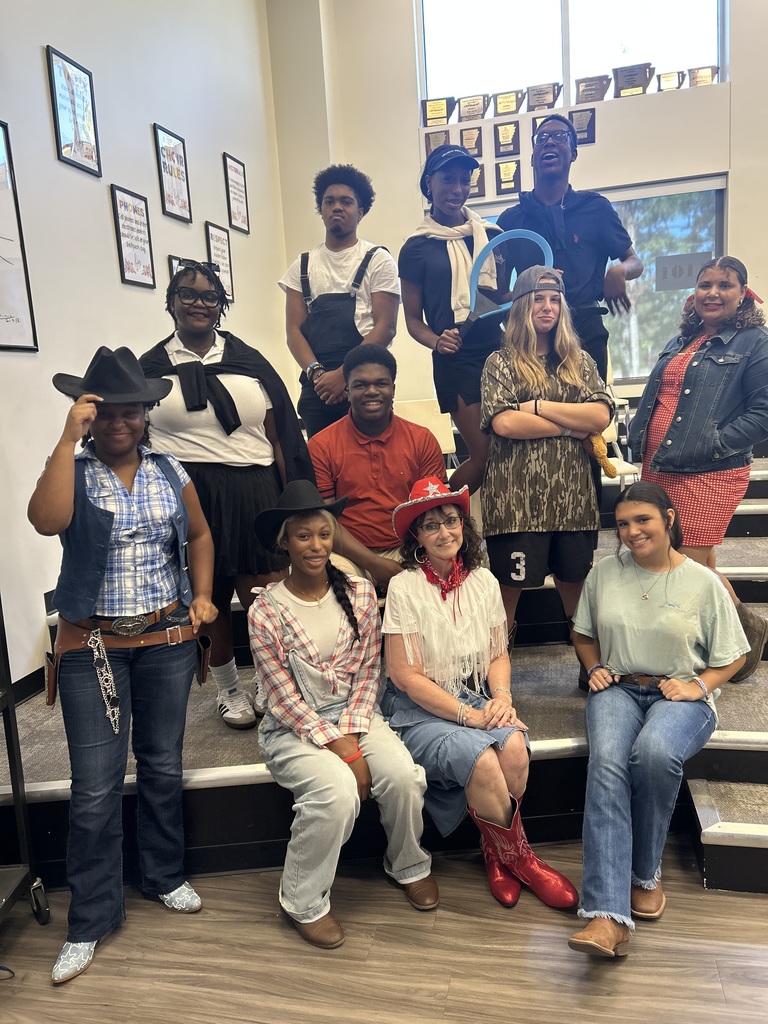 Wednesday's theme was "Country versus Country Club."