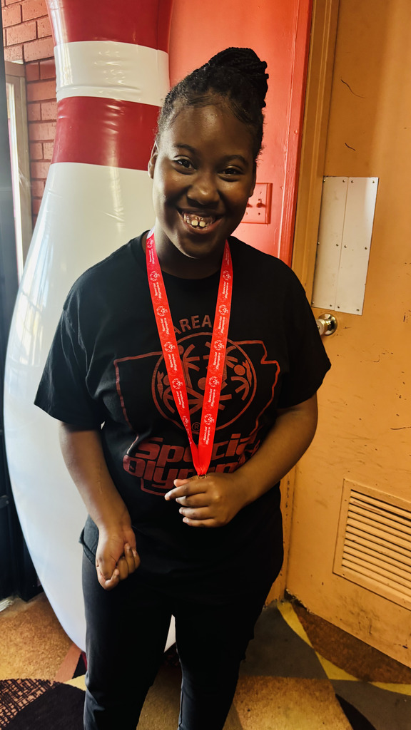 WHMS Students at the Special Olympic bowling event