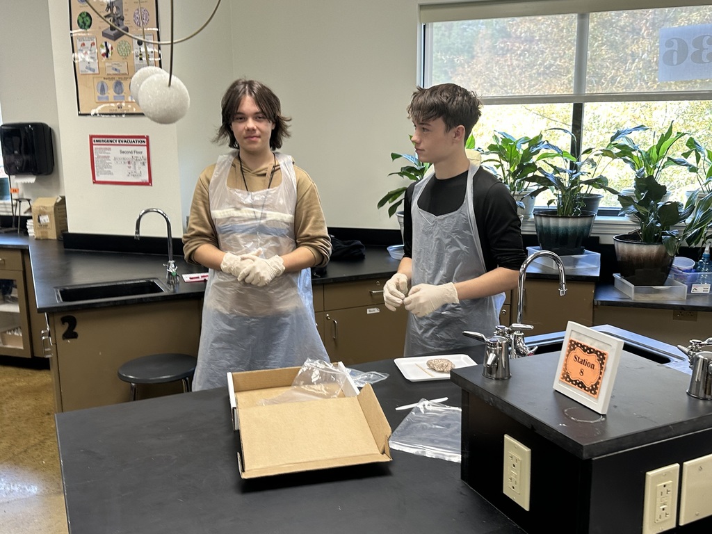 WHHS students were introduced to various areas in the Healthcare Field.