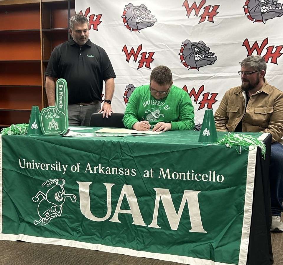 Henry Chase has signed a letter of intent to participate in the band at UAM.