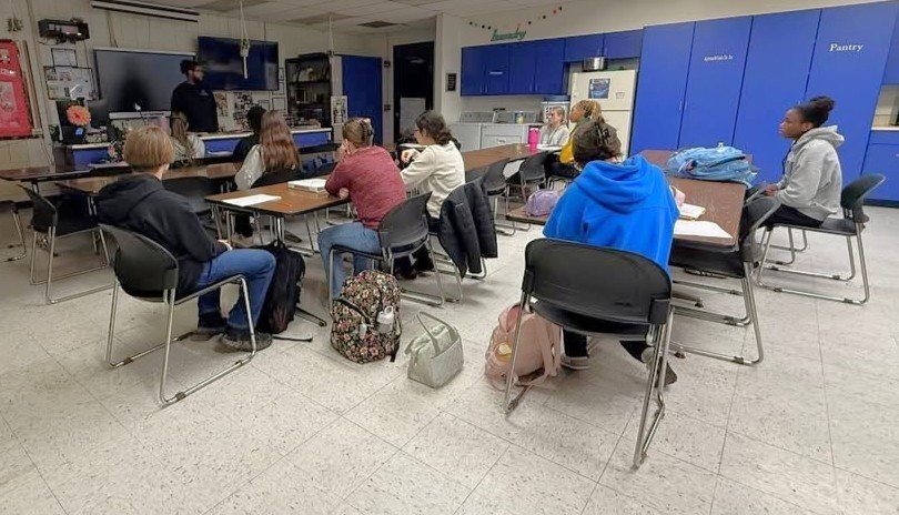 Mrs. Rowe's Pre Educator classes had a guest speaker, Steven Witherspoon from Pinnacle Point.