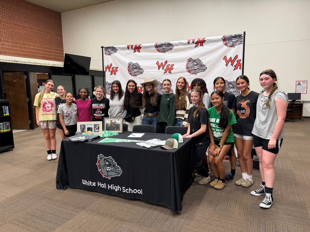 Landrie Kizer recently signed her letter of intent to join the UAM Rodeo Team.