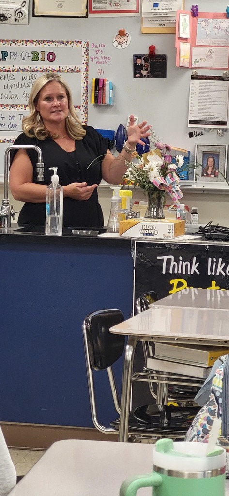 Mrs. Henslee's classes welcomed Mallory Noggle with Arkansas Energy Rocks. 