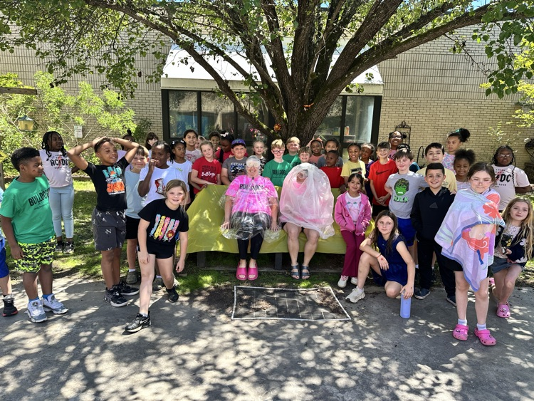 lea and McDaniel getting slimed 