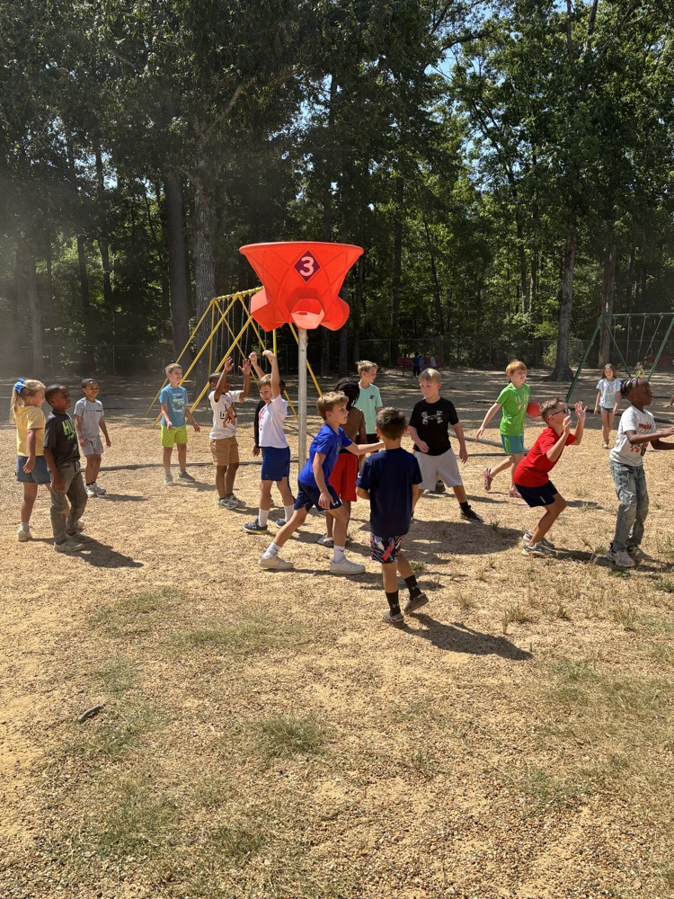 2nd grade is enjoying the new Tripleshoot Ball Game!! Thank you PTO! 