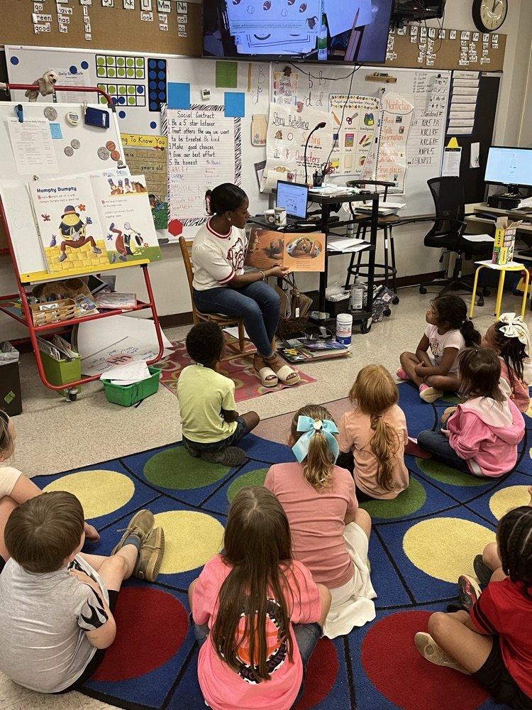 We enjoyed our visit from Ms. Kasey Lovelady this week.  