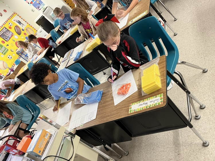 Teamwork: Subtraction with regrouping 
