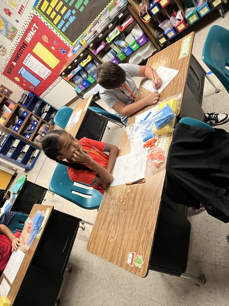 Teamwork: Subtraction with regrouping 