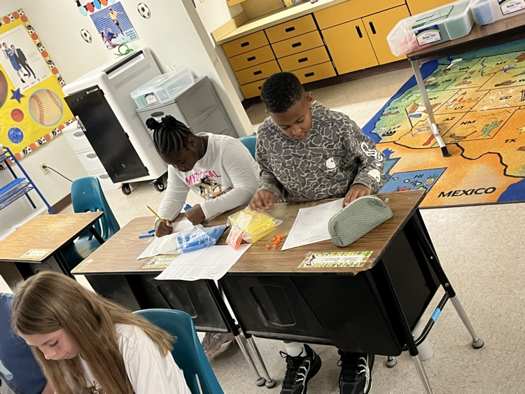 Teamwork: Subtraction with regrouping 