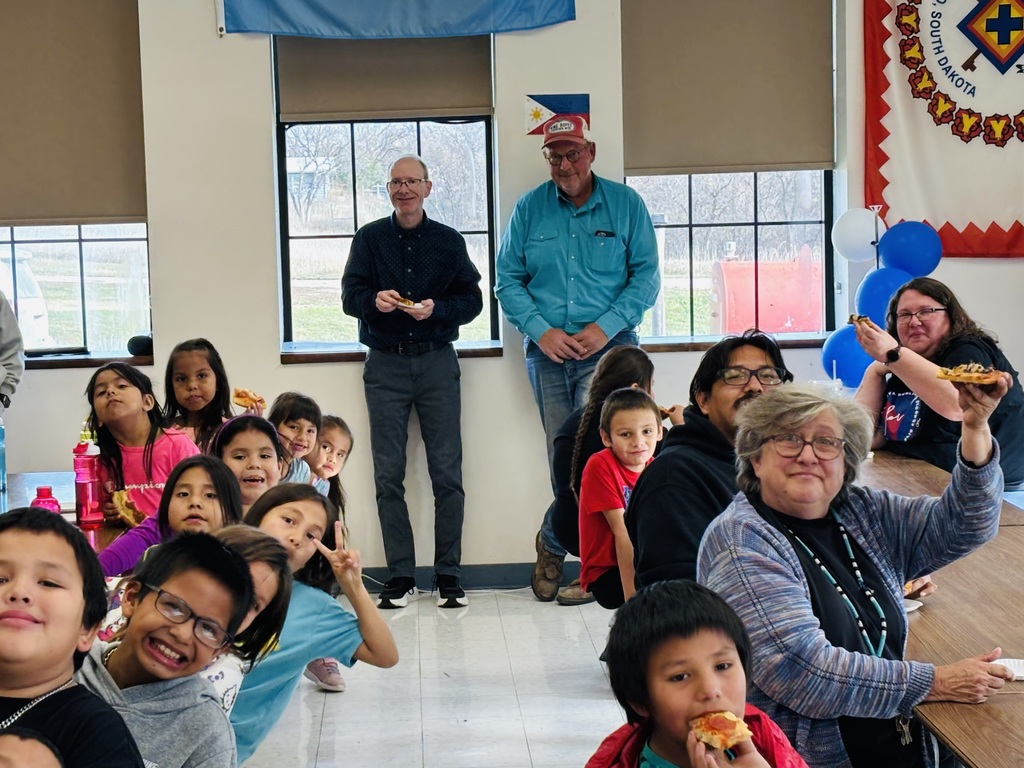WRSD Board Member Stan Knispel Awards Norris Elementary for Attendance