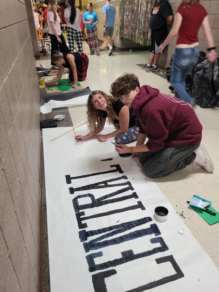 homecoming decorating