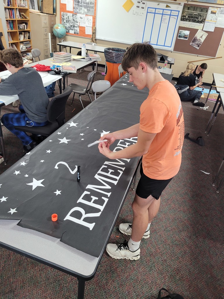 homecoming decorating