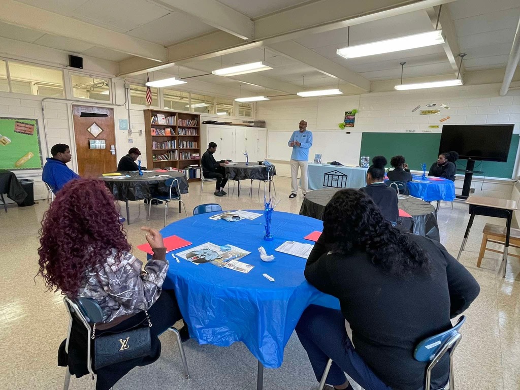 Livingstone College recruiter Coach Sylvester Kyles sharing valuable information about academic programs, scholarship opportunities, student life, and future pathways.   