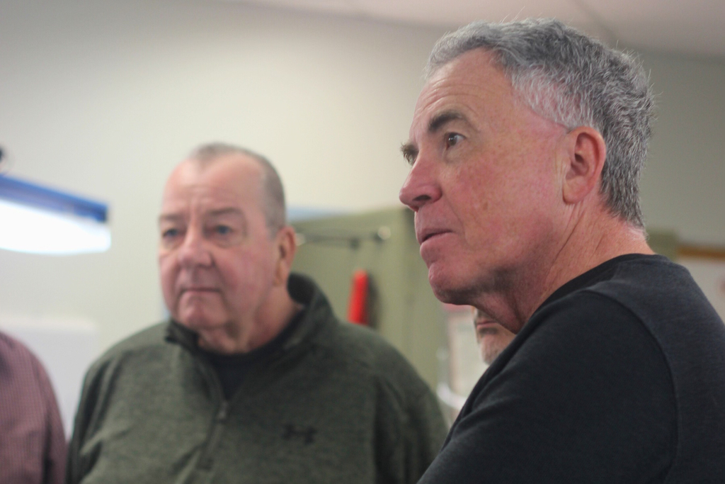 Electronics Alum Visint on 10