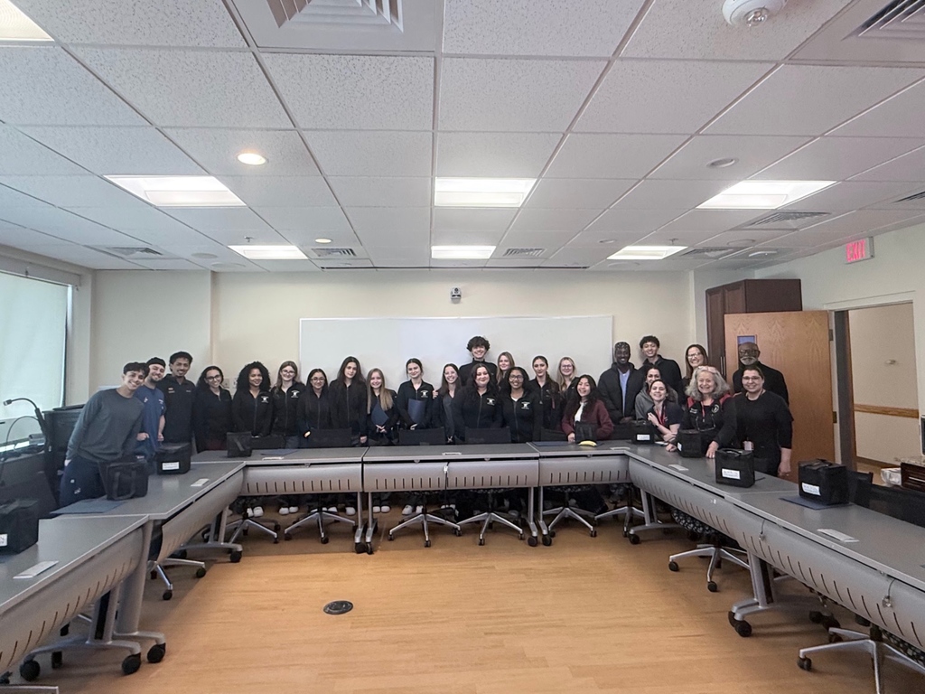 Dental Students Visit BU