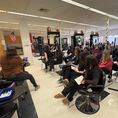 Students in cosmo hear from guest speaker