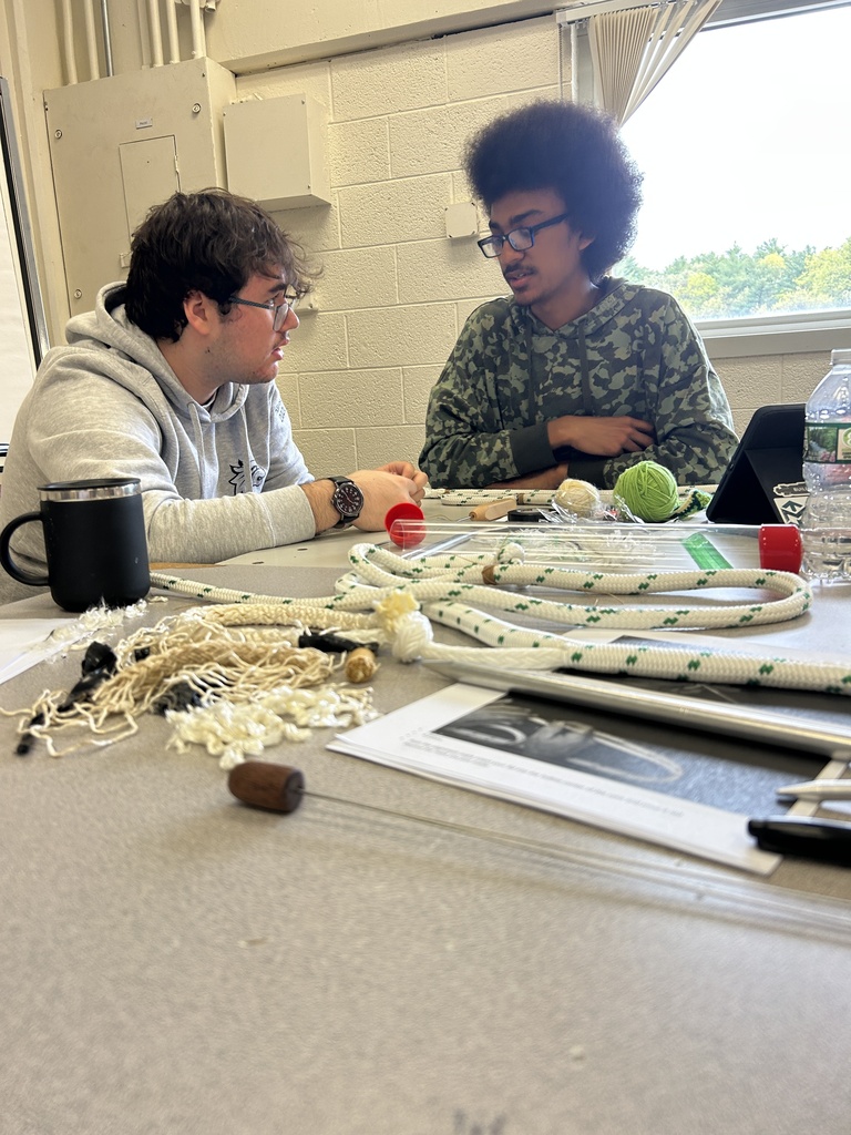 Marine Tech students working on splicing certification thanks to Yale Cordage Company for sponsoring.
