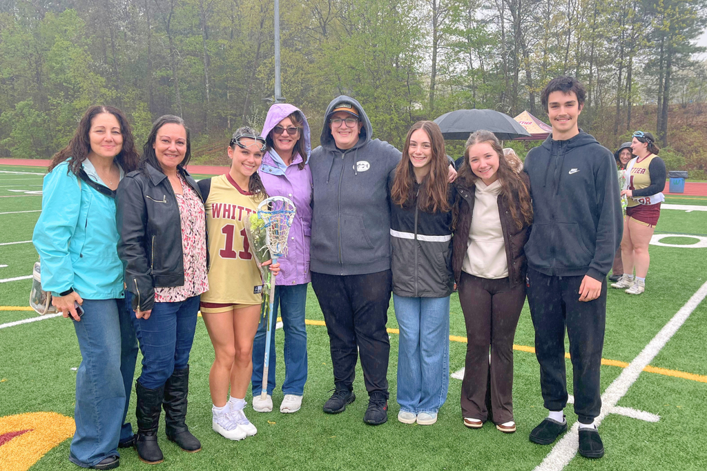 Girls lacrosse Senior Night
