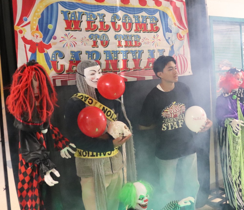 Image of SKillsUSA students preparing for Hallowed Hall Event at Parkside High