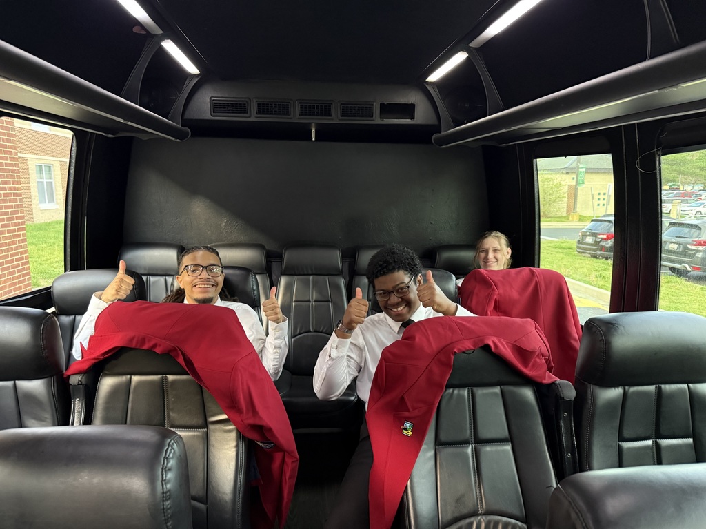 SkillsUSA students on the bus