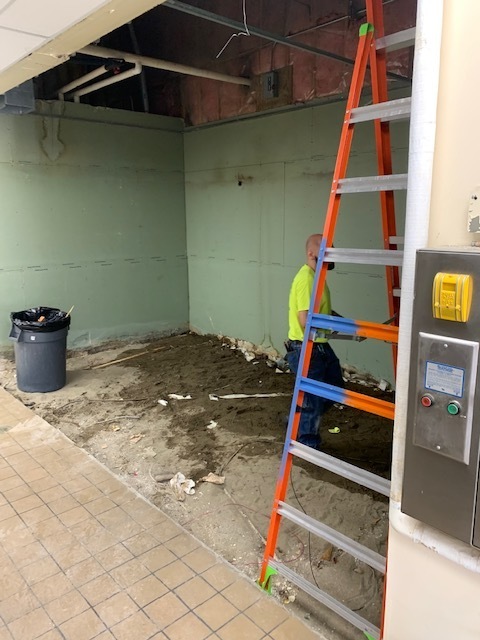 Electrical removal at walk in