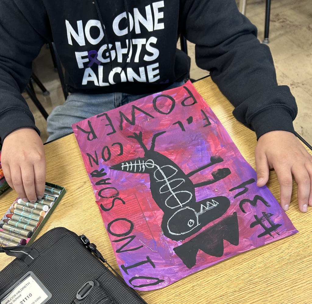 8th grade art student