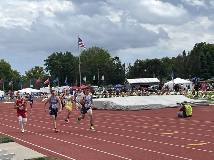 Cody and Kaden Schriner 400m