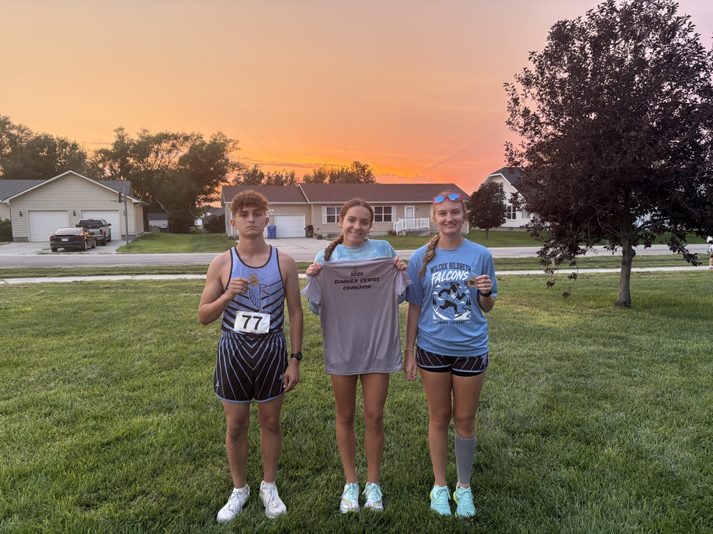 Award Winners at the Cross Country Axtell Quad. (Alex Klatt., Chloe Johnson, Allegra Johnson)