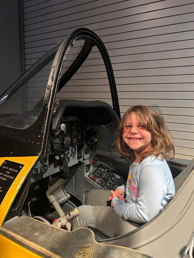 Second grade EAA field trip 