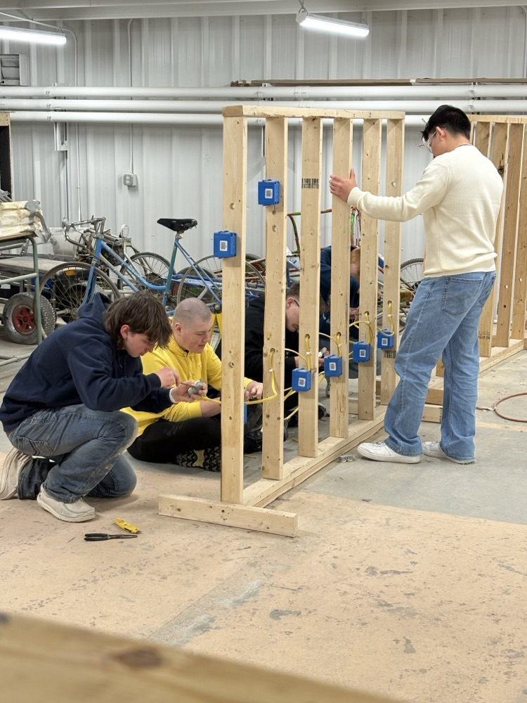construction trades class doing wiring 