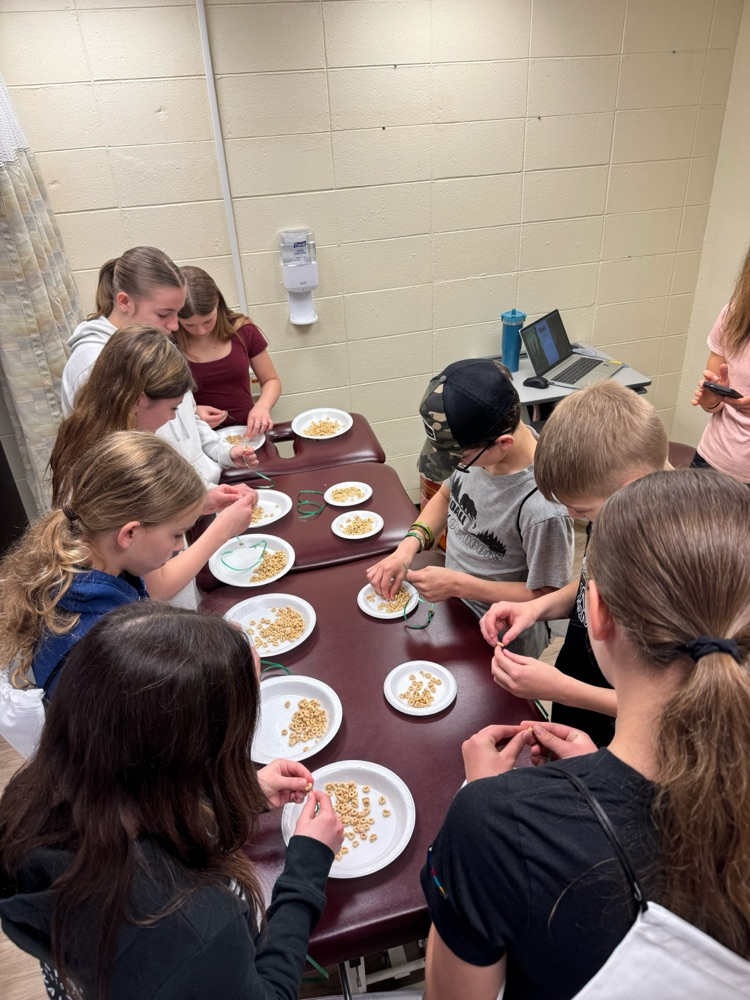 seventh graders visit ThedaCare 