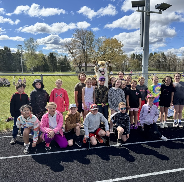 group photo with Wildcat on elementary field day