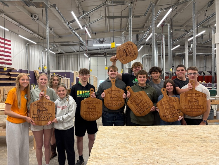 Wildcat Manufacturing holds custom pizza peels