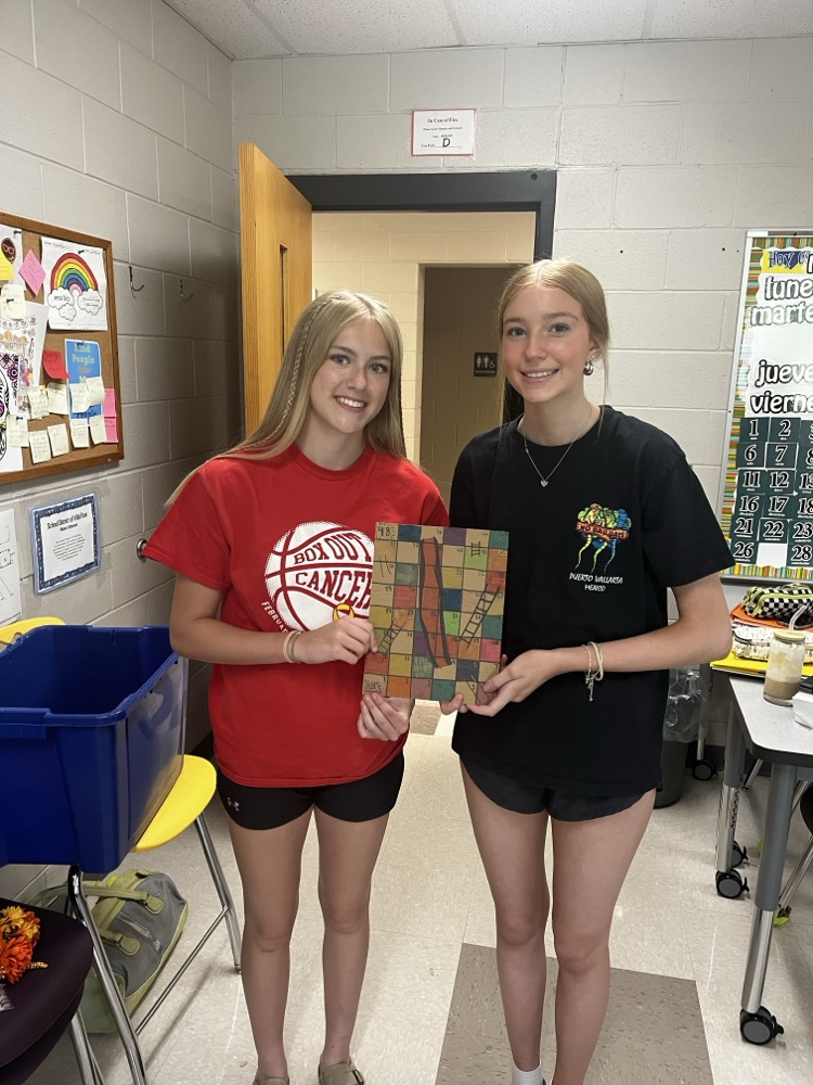 Spanish 1 students create board games