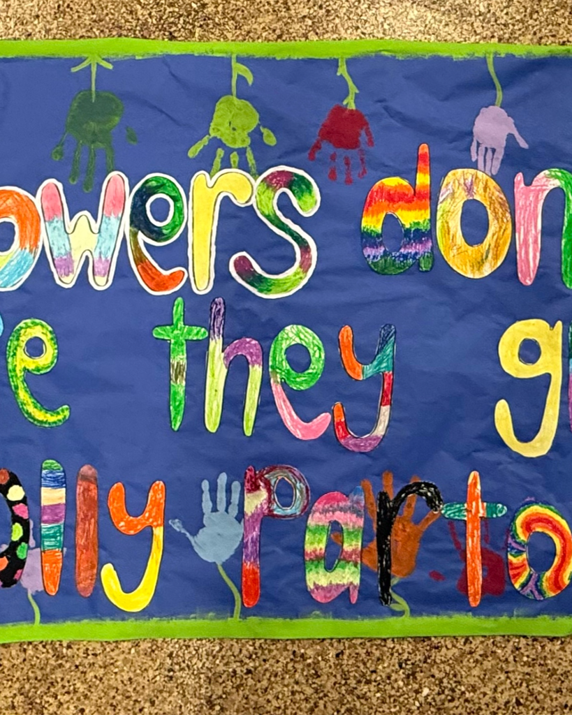 Here is the second photo of the Dolly Parton quote banner. This photo shows the middle section of the banner, which is a continuation of the first photo.