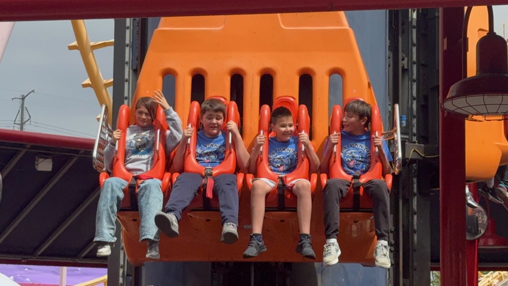 On Thursday, May 7th, the 5th grade classes visited Elitch Gardens for their field trip. The students had a great time and oh the stories we heard! Thank you to Mrs. Choat and Mrs. May for providing the students this opportunity. A "thank you" goes out to our parent chaperones too; Cameron and Courtney Rogers, Cassie Esparza, Jaime Madrid, Renee Milenski, and Amanda Gonzales. This trip is something I am sure all will remember!