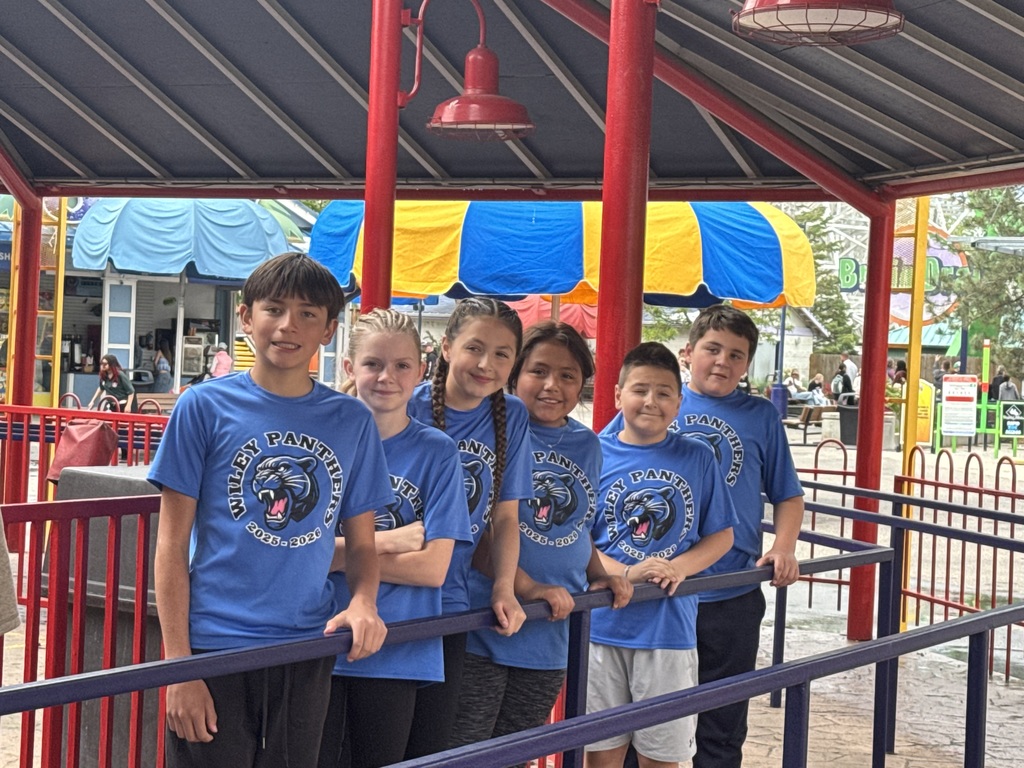 On Thursday, May 7th, the 5th grade classes visited Elitch Gardens for their field trip. The students had a great time and oh the stories we heard! Thank you to Mrs. Choat and Mrs. May for providing the students this opportunity. A "thank you" goes out to our parent chaperones too; Cameron and Courtney Rogers, Cassie Esparza, Jaime Madrid, Renee Milenski, and Amanda Gonzales. This trip is something I am sure all will remember!