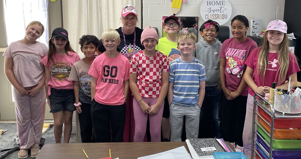Day 3 of "Pink Out" at school. Next Wednesday will be our last day for dressing up. Let's see what you have been saving up for. 