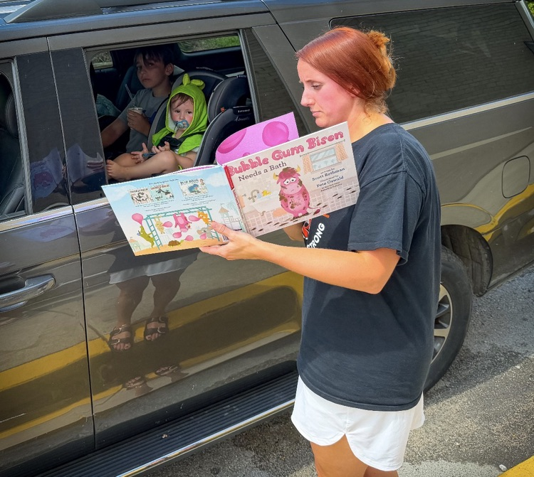 Pictures from books and bubbles with the principal.