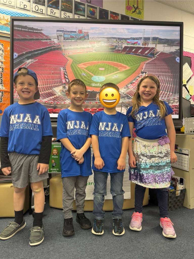 kids wearing Cincinnati Reds shirts