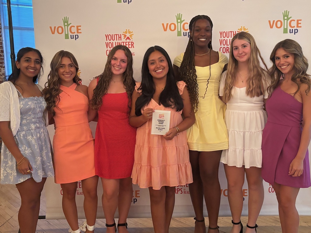 YVC members recieving award