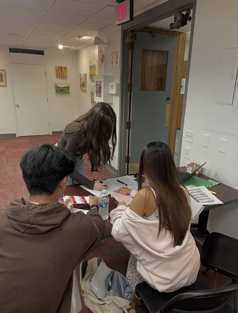 students signing in