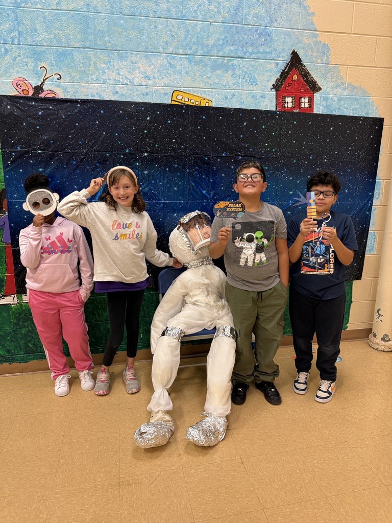 student with fake astronuat