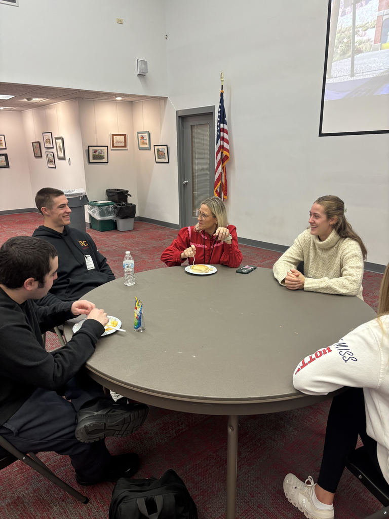 staff and students enjoying lunch